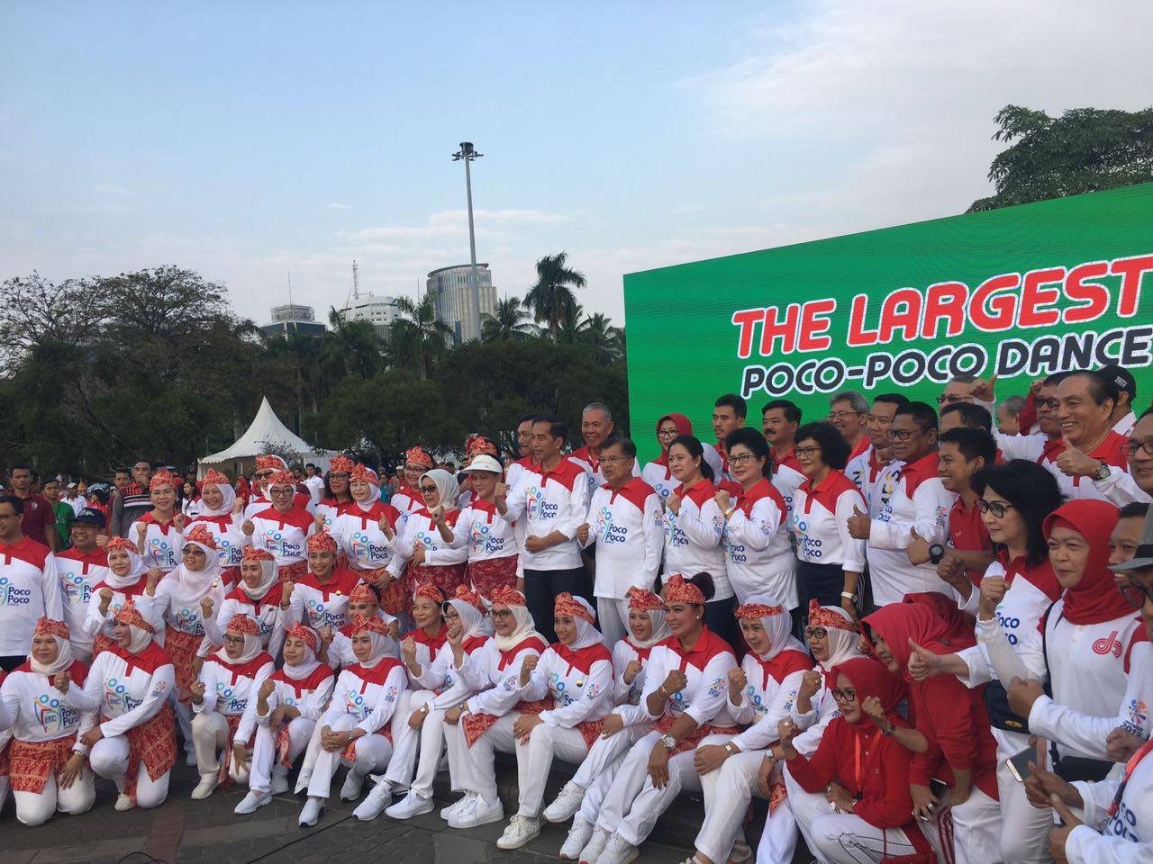 Guiness Book of Records Poco Poco 1