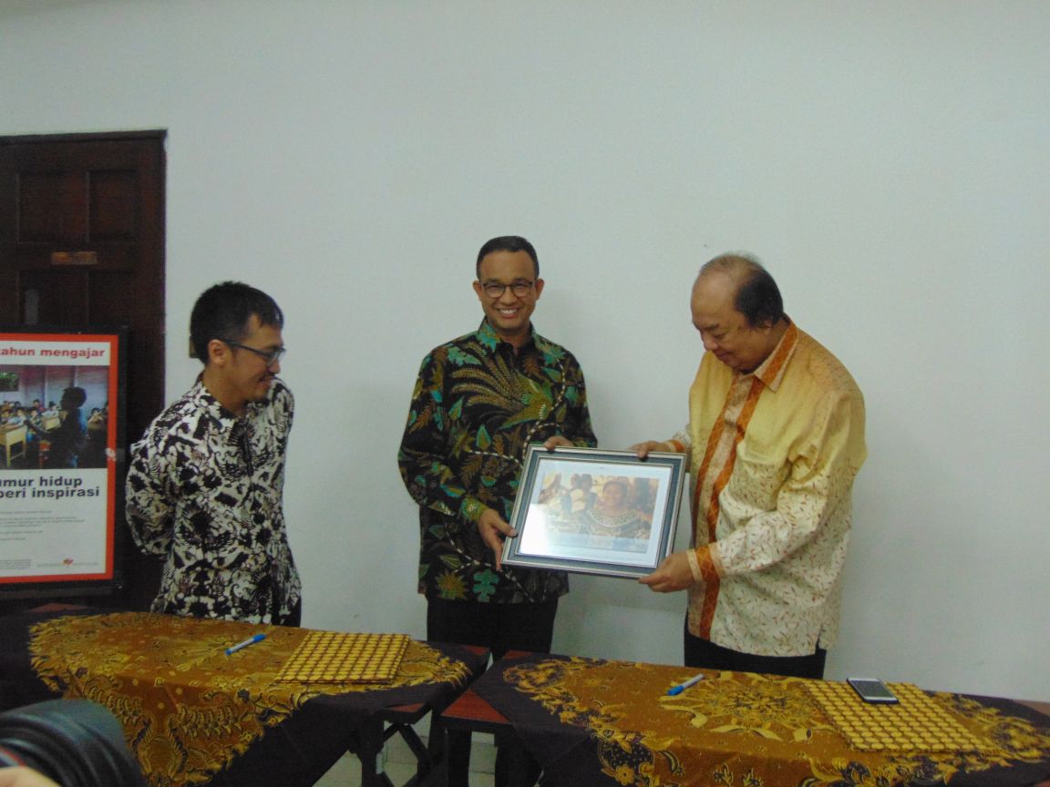 Tahir Foundation Donated IDR 2 Billion for Indonesia Teaching 3